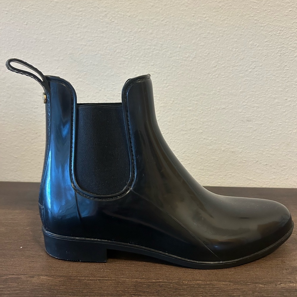 Sam Edelman Glossy Chelsea Rubber Boots